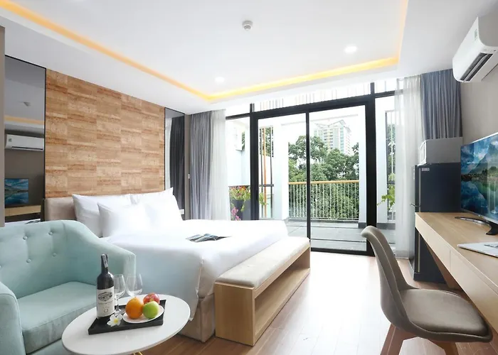 Melina hồ Con Rùa trung tâm Sài Gòn
